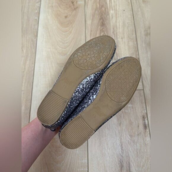 EUC- Jewel BADGLEY MISCHKA- JEWELLED FLATS - 6.5 size - Picture 4 of 7